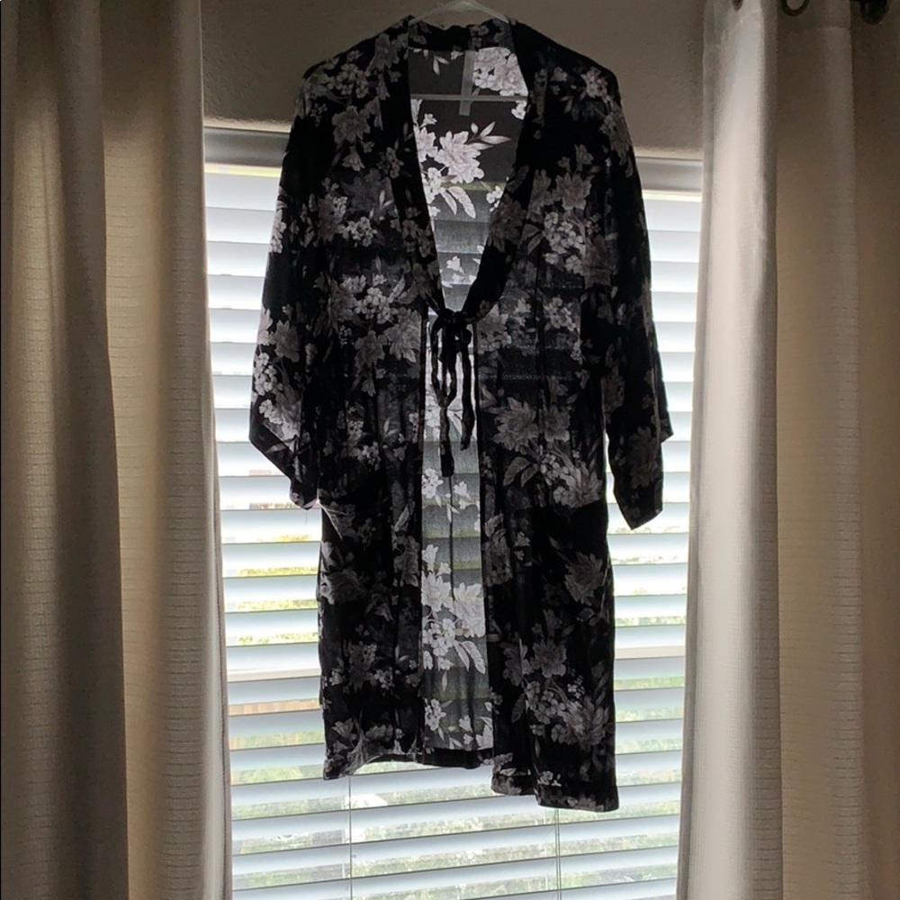 🖤😍 Spiritual Gangster Floral Kimono 😍🖤